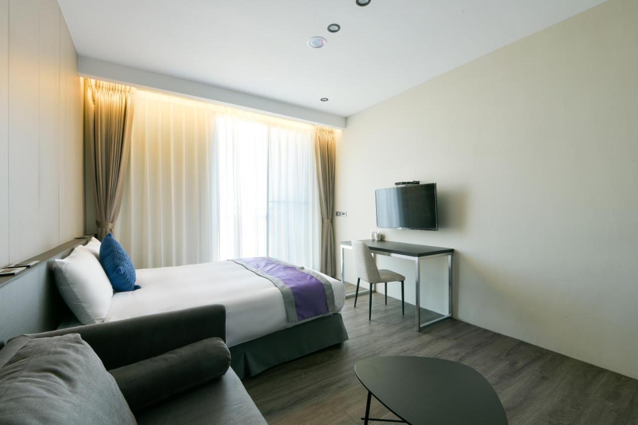 Hotel Hesper Hsr Taichung Luaran gambar