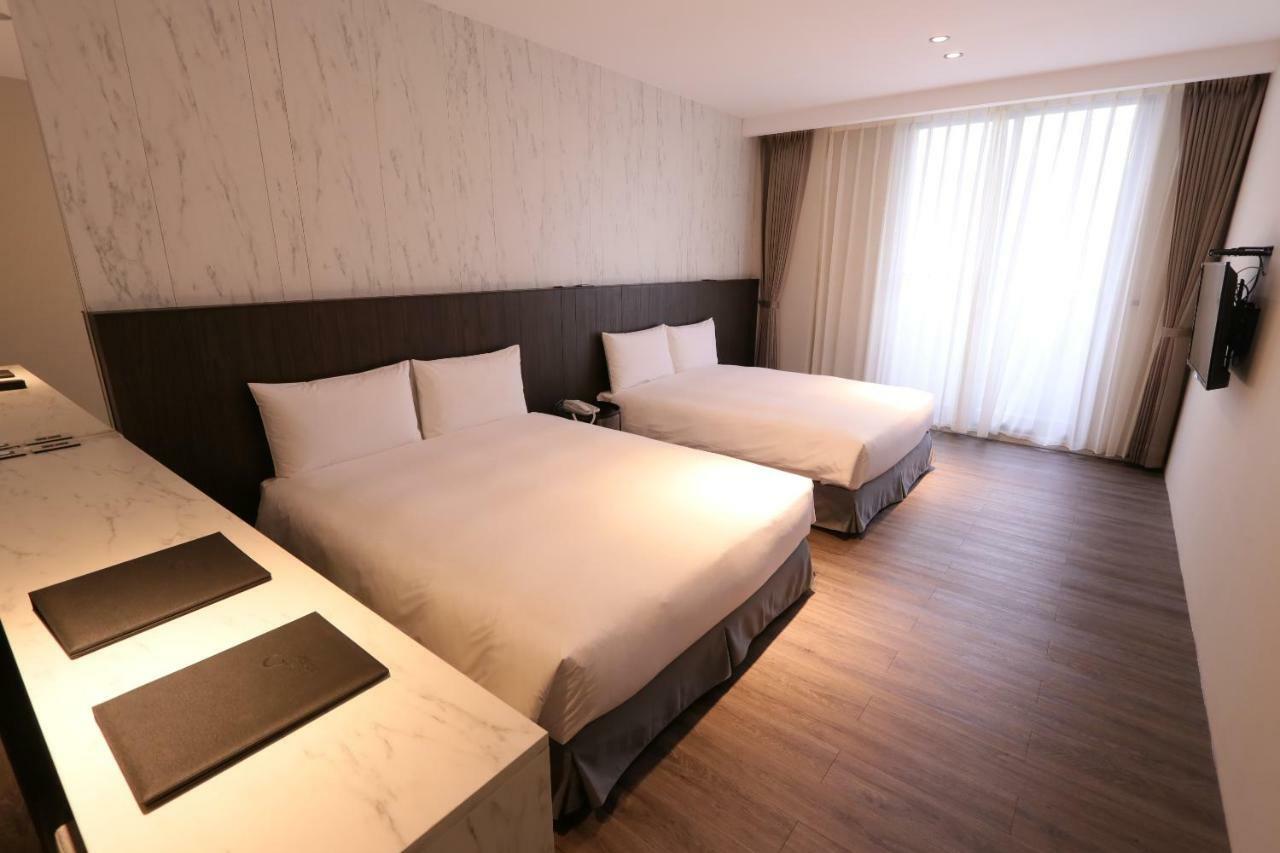 Hotel Hesper Hsr Taichung Luaran gambar