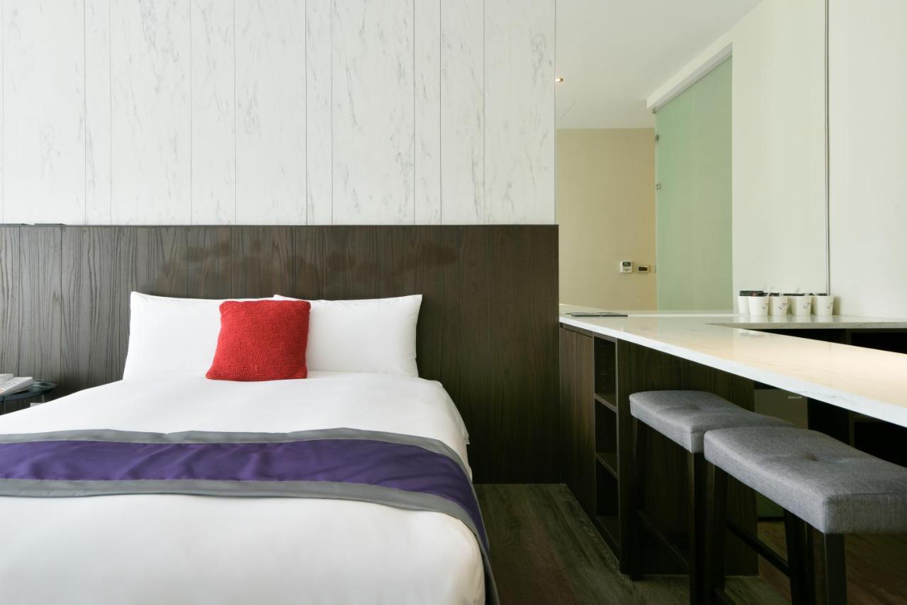 Hotel Hesper Hsr Taichung Luaran gambar