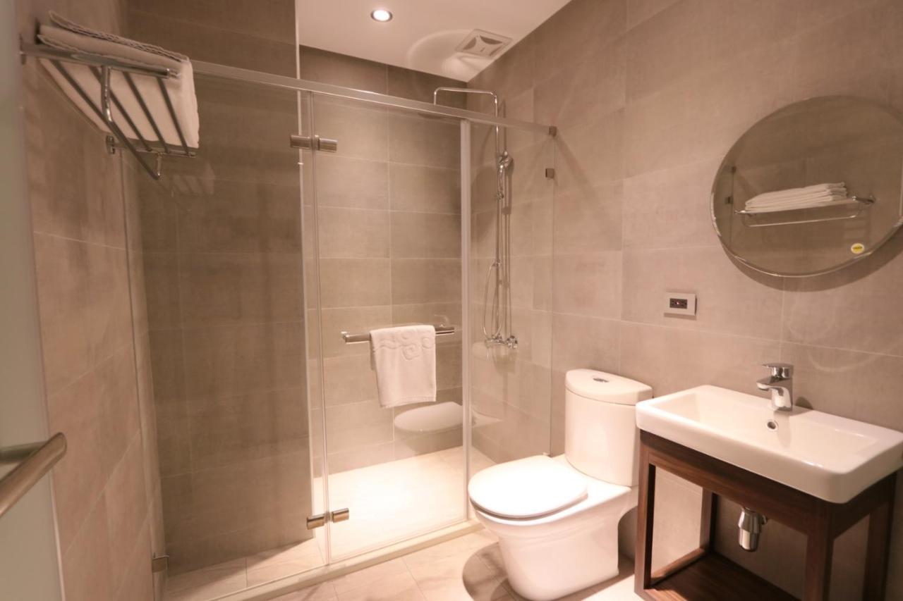 Hotel Hesper Hsr Taichung Luaran gambar